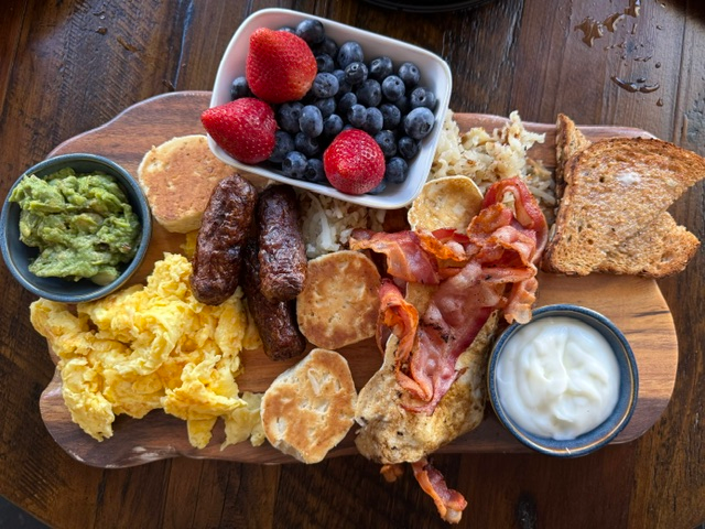Black Dog Pub Breakfast Boards Oak Bluffs Restaurant
