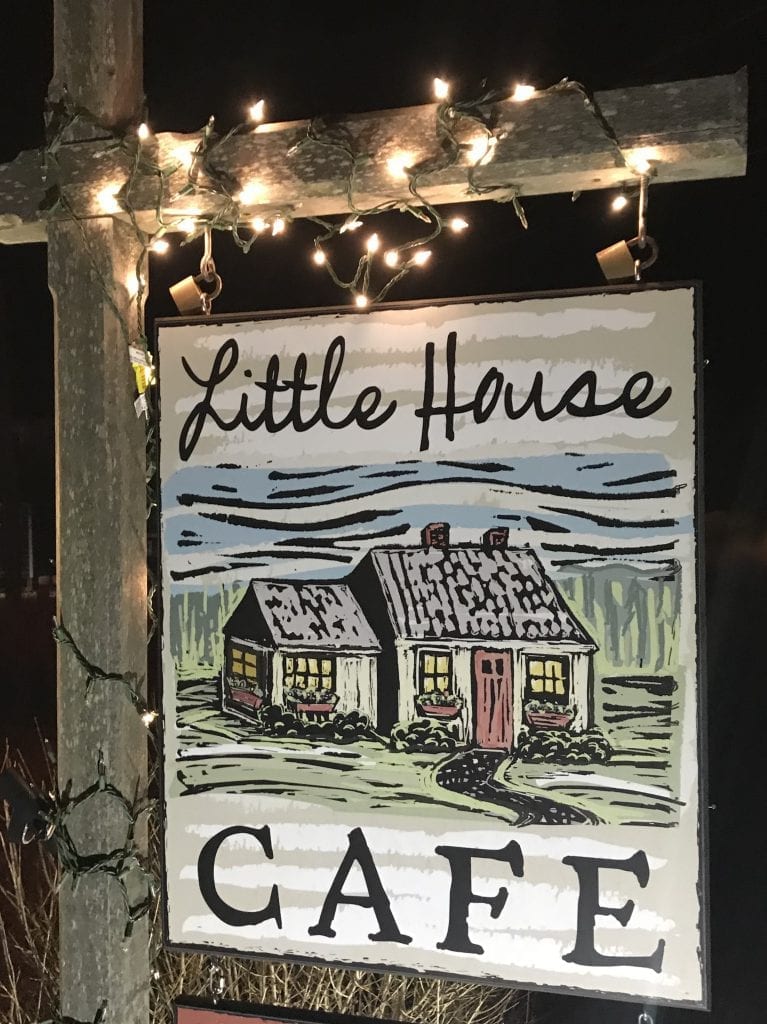 Martha's Vineyard Frugal Foodie Dining Deal Little House Cafe Vineyard Haven 2 For 1 Wednesday