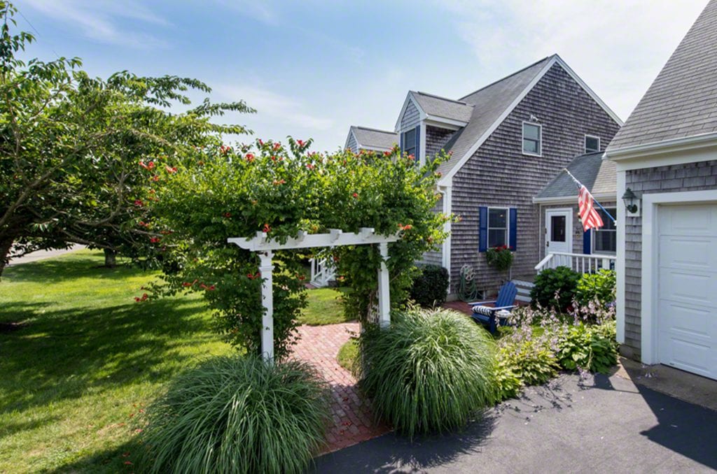 16 Mercier Edgartown Martha's VIneyard Homes for sale 2019