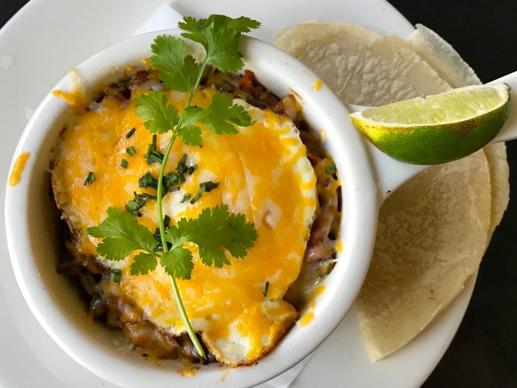 Dos Mas Breakfast Lunch Dinner Oak Bluffs New for Summer 2019 Martha's Vineyard 