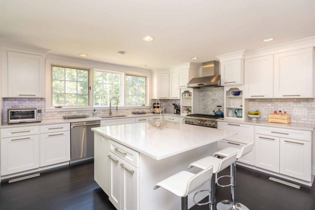 Martha's Vineyard Vacation Rentals Newly Listed Mink Meadows Luxury Getaway With Pool And Beach Point B Realty Exclusive Rental