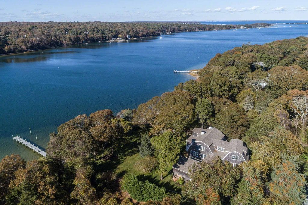 395 Barnes Road Oak Bluffs MA 02557 Martha's Vineyard Real Estate For Sale Point B Realty Exclusive Listing