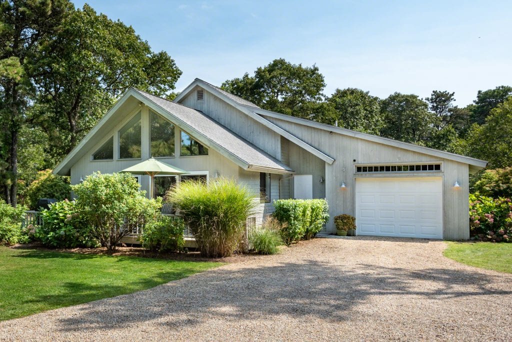 12 Zoll Street Edgartown MA 02539 Martha's Vineyard For Sale Point B Realty Exclusive Listing