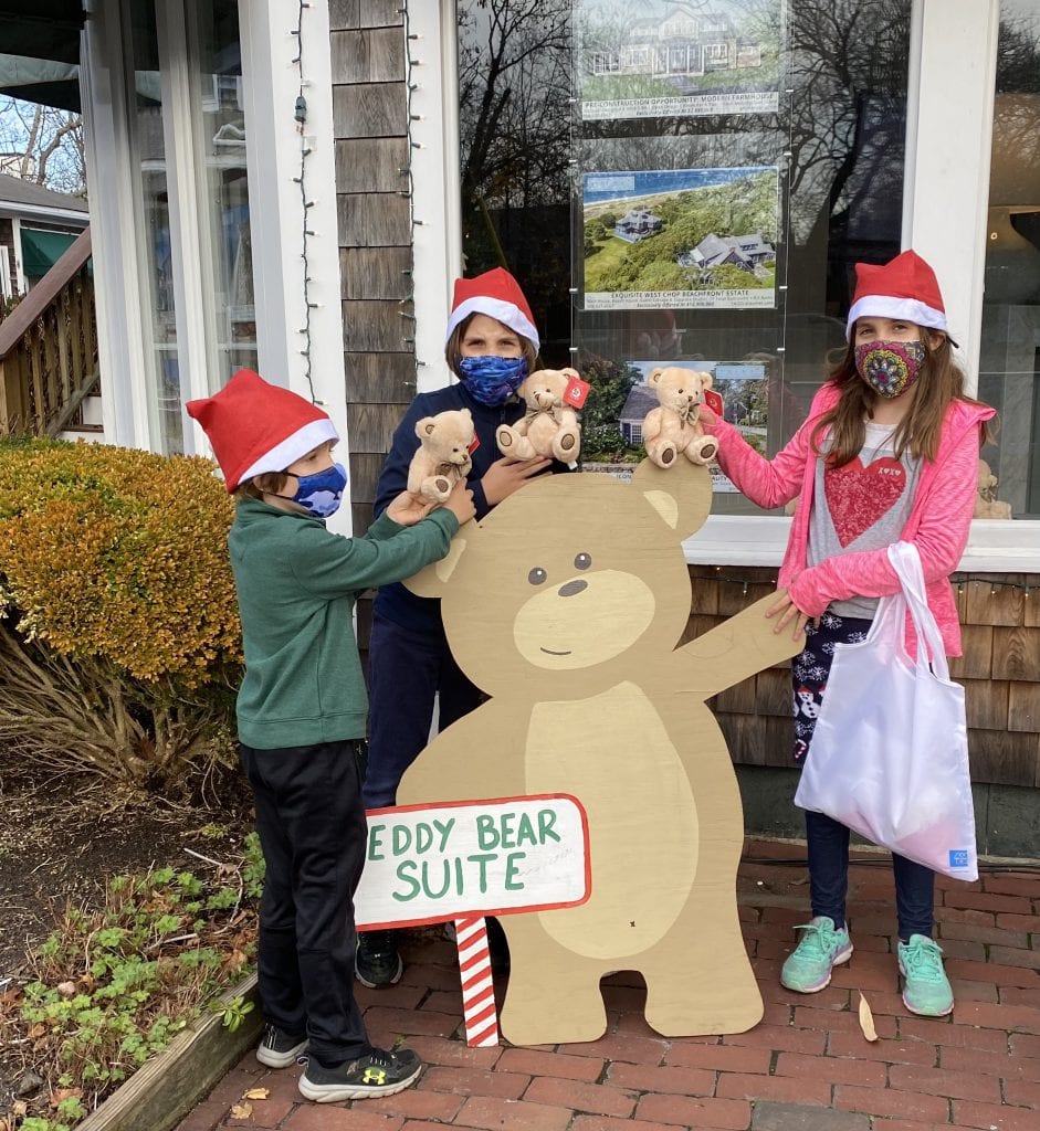 Enjoying The Fun & Discovery Of Teddies Around Town Martha's Vineyard Teddy Bear Suite Fundriaser Donate Now!