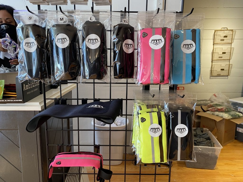 WE LOVE MV
Sideline Martha’s Vineyard 
Vineyard Haven
Shop Local