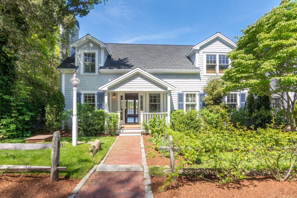 Celebrating Vacation Rental Week On Martha’s Vineyard - June Getaways To The Vineyard Waterfront Retreat In Vineyard Haven