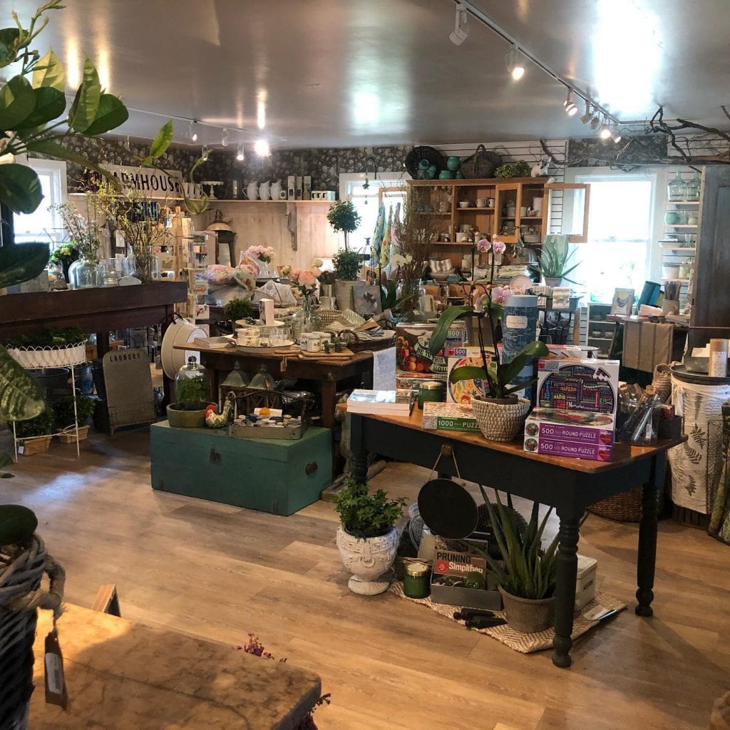 WE LOVE MV: Point B Realty Picks For Best Of The Vineyard - Shopping Best of the Vineyard Gift Shop