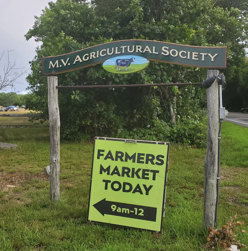 Summer 2021
Martha’s Vineyard
West Tisbury Farmer’s Market 
Shop local 