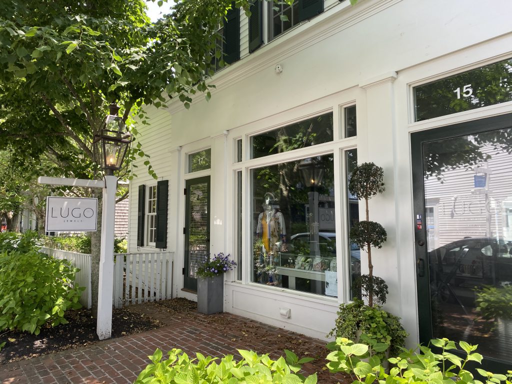 
Edgartown
Visit Edgartown
Summer 2021
Martha's Vineyard 
Point B Realty
Lugo Jewelry