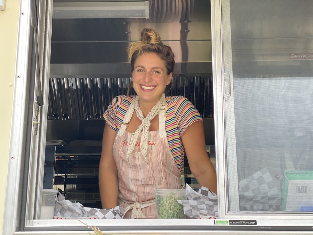Goldie’s Rotisserie 
Goldie’s Food Truck
Martha’s Vineyard
Vineyard Artisans Festival 
Summer 
Summer 2021
Point B Realty