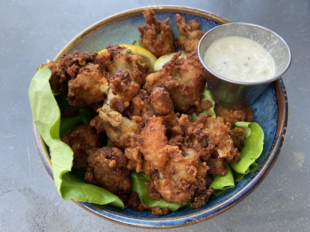 Fish MV Outdoor Dining On Martha's Vineyard In Vineyard Haven Fried Oysters Seafood Fish MV
Martha's Vineyard 
Vineyard Haven
New dining on Martha's Vineyard 