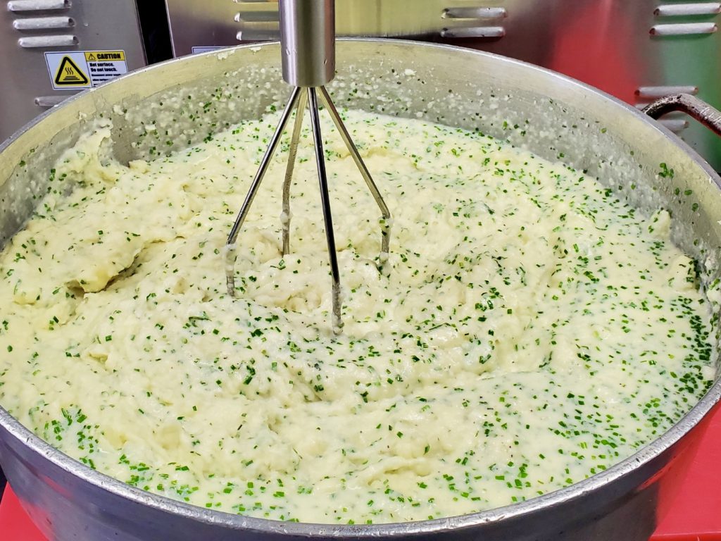 Winstons Kitchen
Oak Bluffs 
Eat Local
Year Round restaurant 
Takeaway 
New for 2021
Mashed Potatoes 
Secret Recipe 