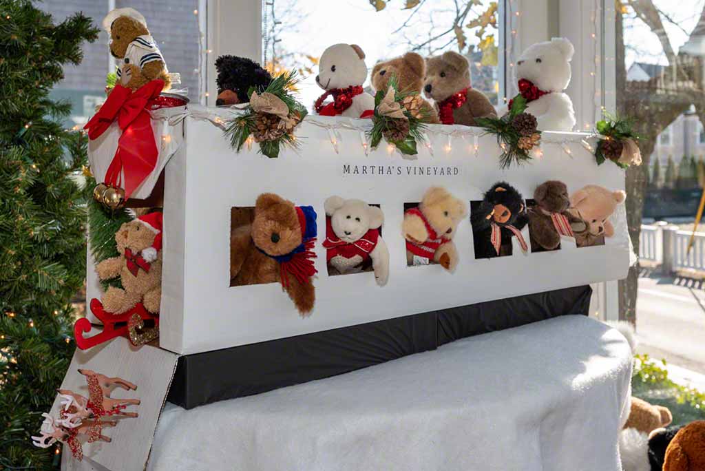 Martha's Vineyard 
Martha's Vineyard Teddy Bear Suite
Visit Edgartown
Martha's Vineyard Boys & Girls Club
Visit Martha's Vineyard
Christmas in Edgartown 