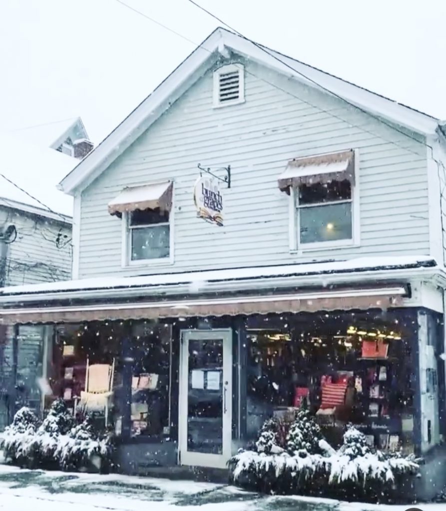 Bunch of Grapes 
Visit Vineyard Haven
Martha's Vineyard 
Winter on Martha's Vineyard 
Visit Martha's Vineyard 