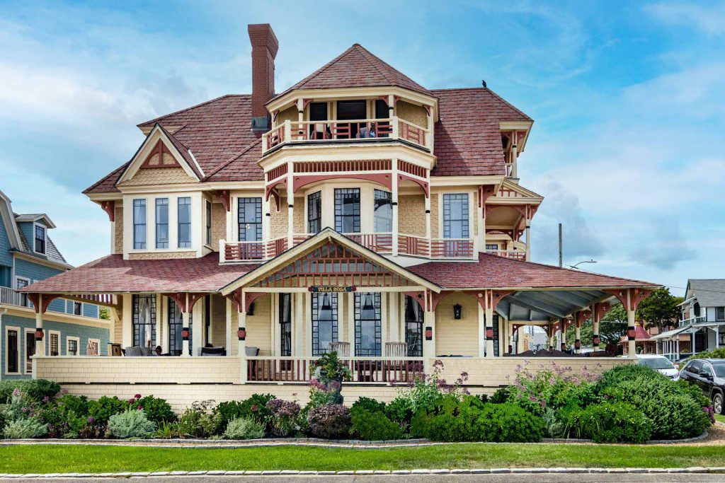 Martha's Vineyard Vacation Rentals - Book Direct With Point B To Save Time And Money Point B Realty 
Vacation Rentals
Book Direct
Martha's Vineyard Vacation homes
Water views
Oak Bluffs
Historic Homes