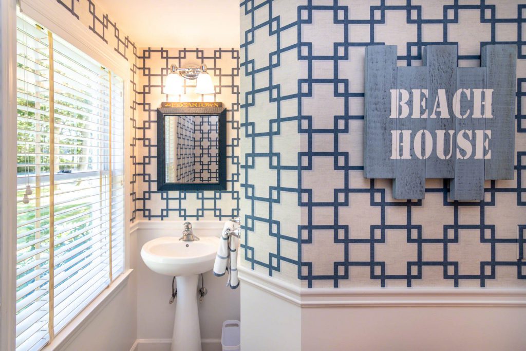 Seller's Checklist: A Helpful Timeline To Prep Your Martha's Vineyard Home For Sale
1 Marchants Path
Edgartown 
For Sale 
Martha's Vineyard 
Point B Realty
