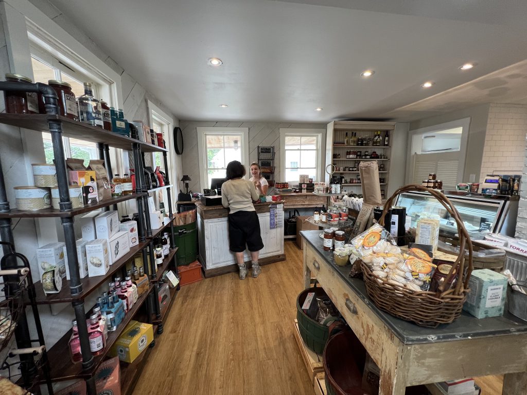 The Larder
Swimming Pig
Vineyard Haven
Butchery
Provisions
Flowers
Veggies
Eat Local
Shop Local 
Eat Well
Martha's Vineyard 