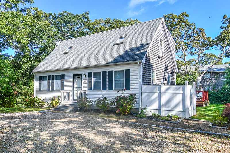 Open House Tour On Martha's Vineyard Columbus Day Weekend - 66 Forest Avenue, Oak Bluffs Classic Cape In Central Oak Bluffs Point B Compass Exclusive Vice President Jennifer B DaSilva $1,299,000