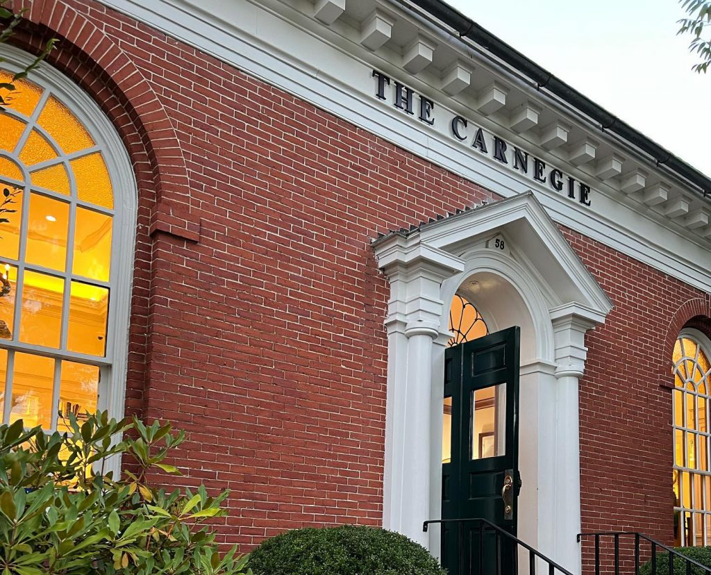 Not To Miss Summer Events and Experiences on Martha’s Vineyard - Go On A Walking Tour