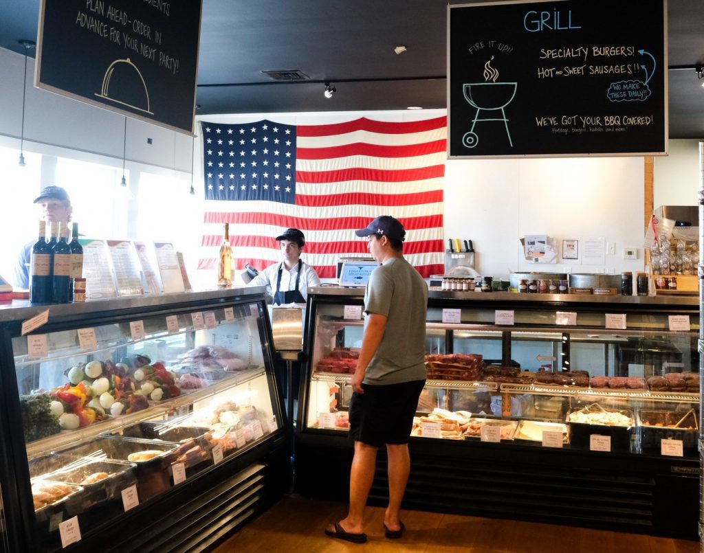 Martha's Vineyard Markets and Grocery Stores - Edgartown Meat & Fish Edgartown