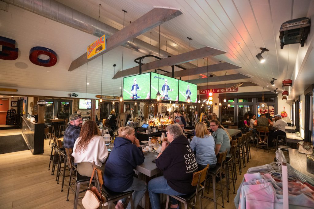 10 Cozy Spots to Unwind on Martha's Vineyard This Winter Town MV Edgartown Restaurant