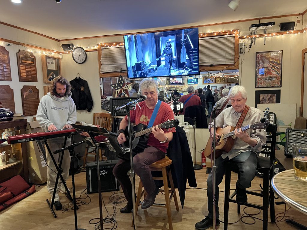 Chef Deon's Kitchen - Experience Great Dining, Live Music And More At The VFW On Martha's Vineyard Live Music At Chef Deon's Kitchen